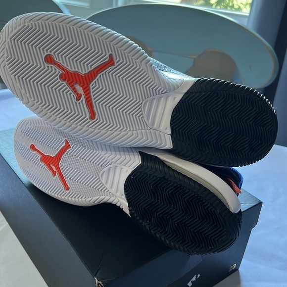 Jordan Stay Loyal 2 - Picture 6 of 11